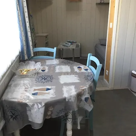 Petite Maison Dans Le Jardin